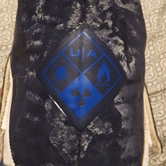 EUC Men's Under Armour Highlight Hammer MC Football Cleats in Navy - Picture 6 of 7